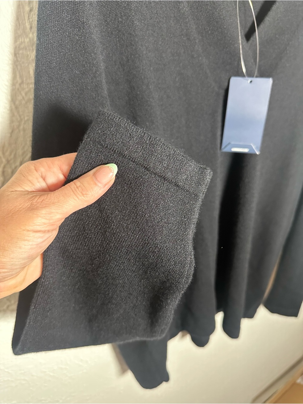 Lands' End 100% Cashmere Sweater Womens XL Black V Neck Luxury Knit NWT - Picture 2 of 5